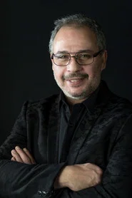 Tam&aacute;s F&ouml;ldes