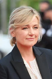 Anne-&Eacute;lisabeth Lemoine
