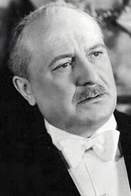 J&uacute;lio C. Traversa