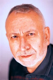 Y&uuml;cel &Ccedil;akmaklı