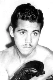 Ra&uacute;l Mac&iacute;as