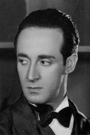 V&iacute;ctor Urruch&uacute;a