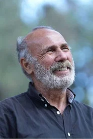 B&uuml;lent akkas