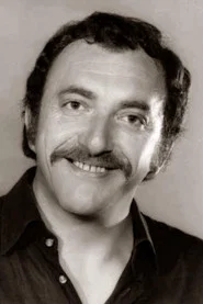 &Oacute;scar 'Cacho' Esp&iacute;ndola