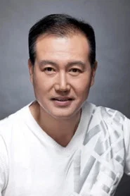关新伟