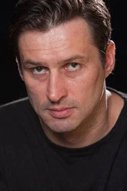 Husz&aacute;r Zsolt