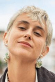 Mar&iacute;a L&aacute;zaro