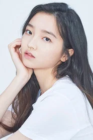 李彩殷