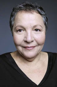 Maria Sim&otilde;es