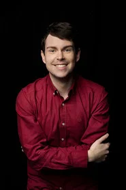 Adri&aacute;n Labrador