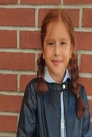 G&uuml;lizar Nisa Uray