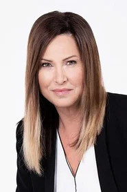 &Eacute;velyne Thomas