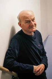 Tam&aacute;s Alm&aacute;si