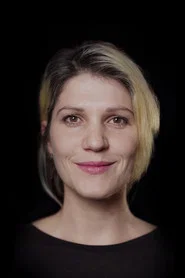 Lili Vill&aacute;nyi
