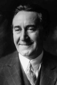 Max G&uuml;lstorff