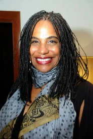 &Acirc;ngela Corr&ecirc;a