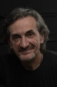 P&eacute;ter V&eacute;gh