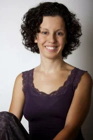 Eszter K&aacute;r&aacute;sz