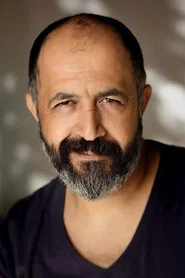 Mehmet &Ouml;zg&uuml;r