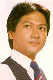 黄允财