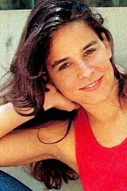 Cl&aacute;udia Magno