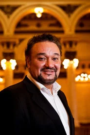 Ram&oacute;n Vargas