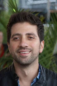 &Ouml;zg&uuml;r Yildirim