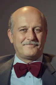 Y&uuml;ksel G&ouml;zen