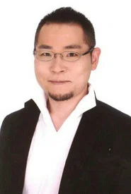饭岛肇
