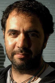 Adri&aacute;n Caetano