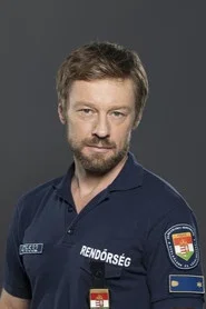 Sz&aacute;raz D&eacute;nes