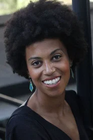Tha&iacute;s Cabral