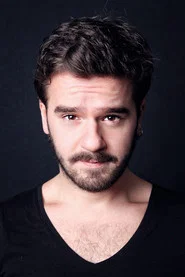 Buğra &Ouml;zm&uuml;ld&uuml;r