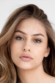 Victoria Baz&uacute;a