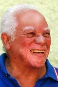 Tom&aacute;s Morales