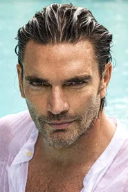 Juli&aacute;n Gil