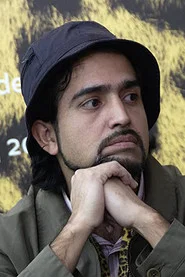 V&iacute;ctor Cruz