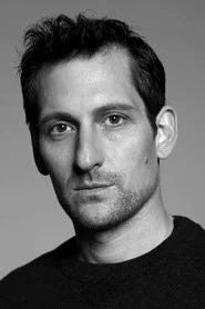 Gabriel Urz&uacute;a