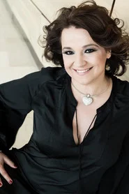 Erika N&aacute;ray