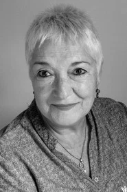 &Agrave;ngela Jov&eacute;
