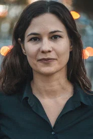 Courtney Hope Th&eacute;rond