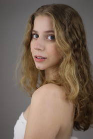 Vit&oacute;ria Araldi