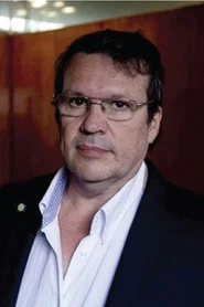 Trist&aacute;n Bauer