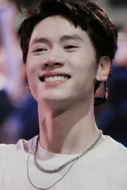 L&ecirc; Ho&agrave;ng Long