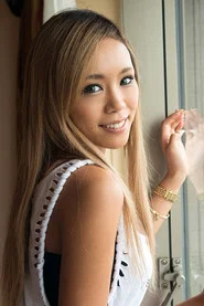 藤本紫媛