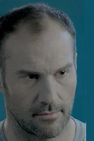 Man Mart&iacute;nez