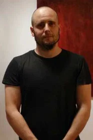 Adri&aacute;n Cardona