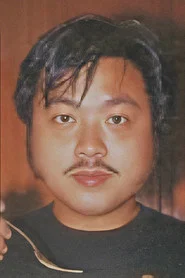 何伟龙