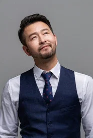 黄健