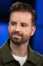 M&aacute;rton Guly&aacute;s